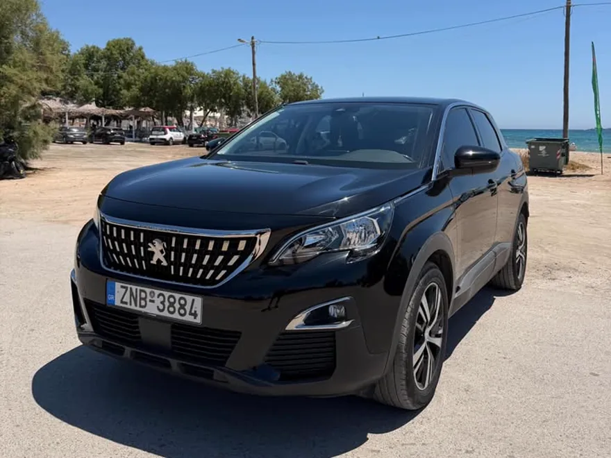 Peugeot 3008 μαύρο — SUV ενοικίαση δίπλα στη θάλασσα